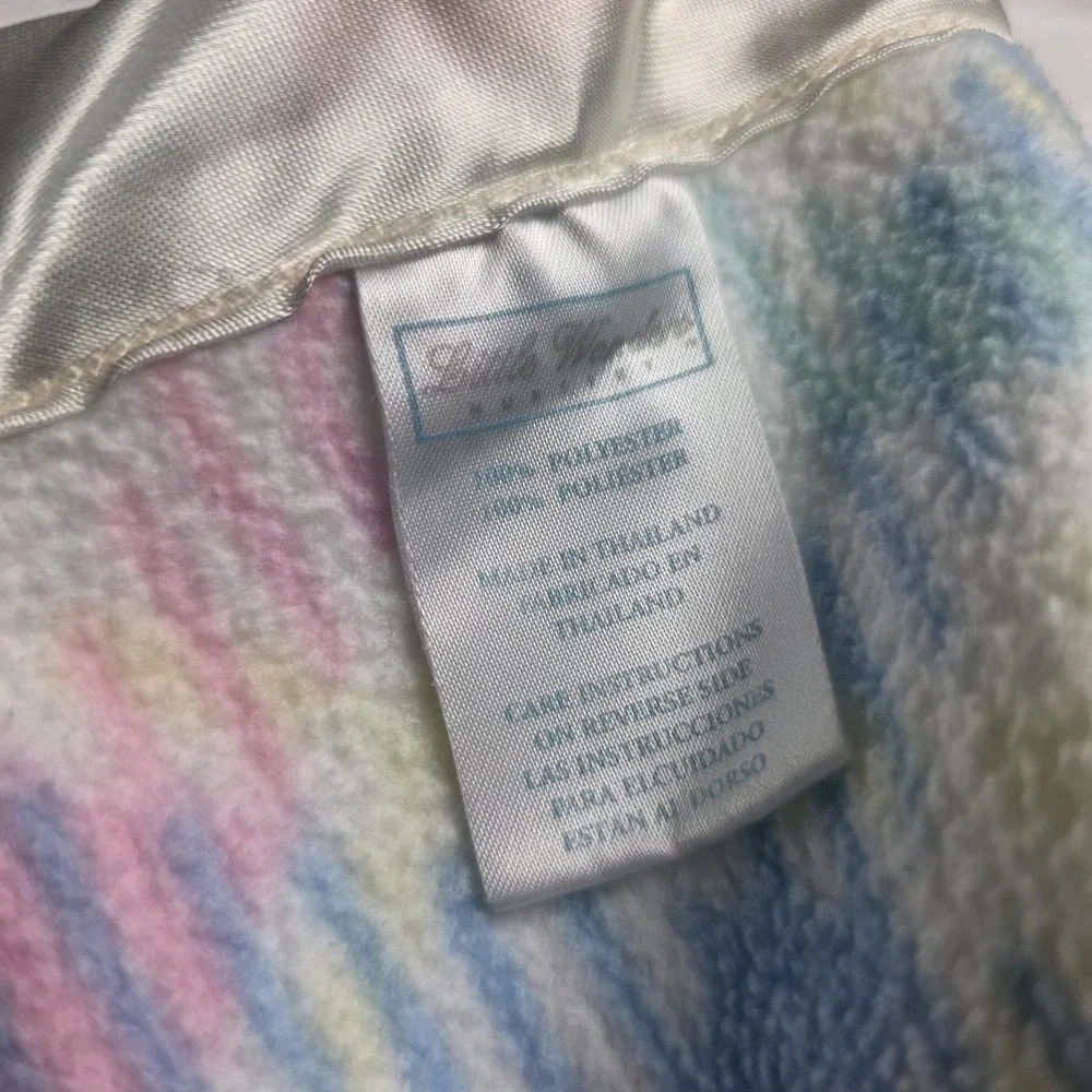 little wonders nursery fleece baby blanket satin trim pastal color